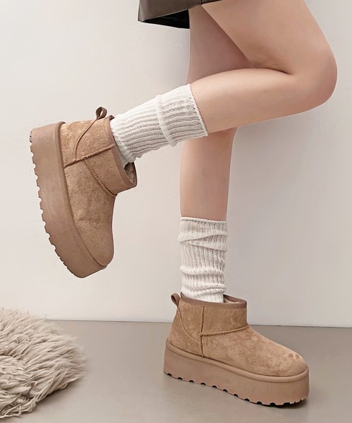 Shoes in Closet(シューズインクローゼット)の「【新色追加】軽量厚底 プラットフォーム プレーン ショート丈 ムートンブーツ 6813(ブーツ・レディース・ブラウン系その他/ブラック/ピンク/ライトベージュ・M/S/LL/L)」の18枚目の写真