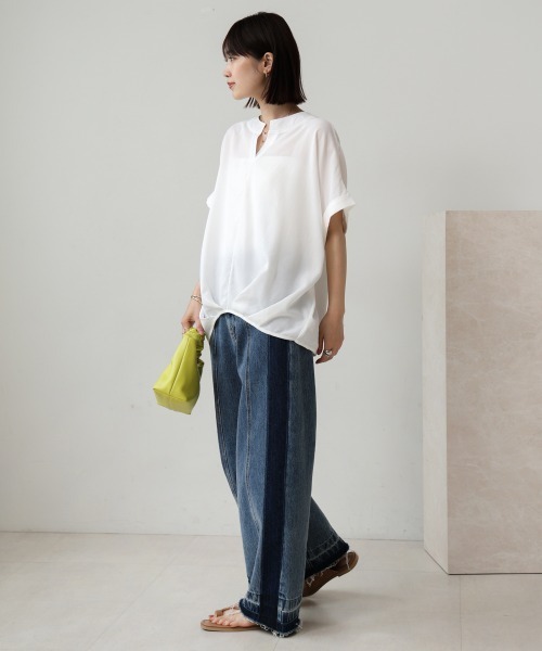 Bou Jeloud（ブージュルード）の「麻ライクキーネックブラウス（シャツ/ブラウス・レディース・イエロー/ネイビー/グリーン/ホワイト・FREE）」の9枚目の写真