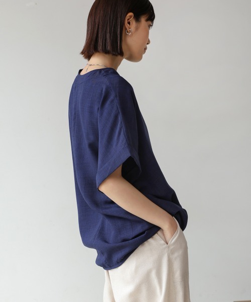 Bou Jeloud（ブージュルード）の「麻ライクキーネックブラウス（シャツ/ブラウス・レディース・イエロー/ネイビー/グリーン/ホワイト・FREE）」の19枚目の写真