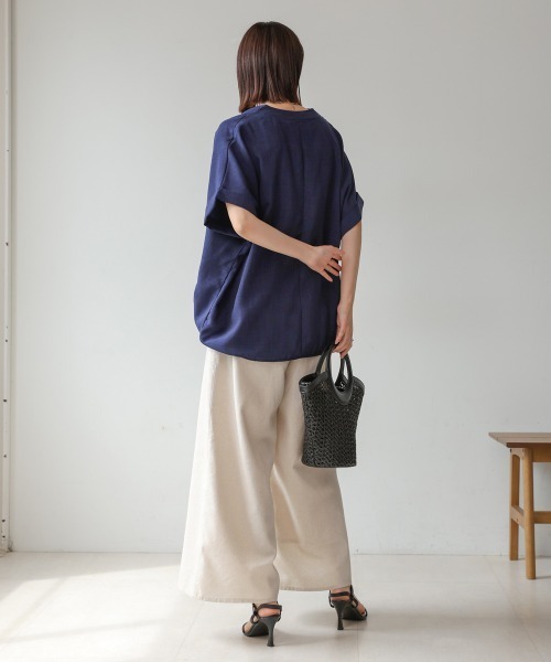 Bou Jeloud（ブージュルード）の「麻ライクキーネックブラウス（シャツ/ブラウス・レディース・イエロー/ネイビー/グリーン/ホワイト・FREE）」の21枚目の写真