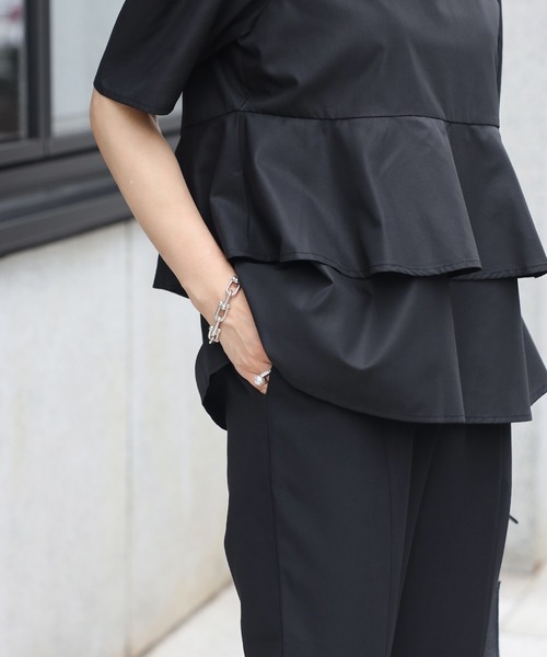 【セール】袖タックペプラムブラウス×フロントスリットパンツセットアップ（パンツドレス）｜Bonjour Sagan（ボンジュールサガン）