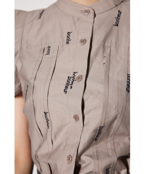 ショルダーデザイン刺繍ポイントブラウス（シャツ/ブラウス）｜rienda（リエンダ）