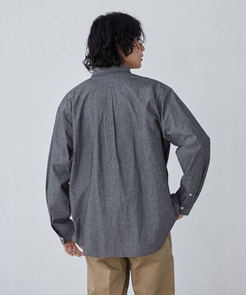 Disney（ディズニー）の「coen限定／Disney（ディズニー）ダンガリーシャツ（シャツ/ブラウス・メンズ・ブラック/ネイビー・XL/M/L）」の7枚目の写真