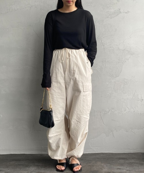 JEANS FACTORY Clothes（ジーンズファクトリークローズ）の「[Jeans Factory Clothes/ジーンズファクトリークローズ] クルーネック ロングスリーブシアーカットソー（Tシャツ/カットソー・レディース・ブラック/オフホワイト/サックスブルー/イエロー/オレンジ・F）」の8枚目の写真