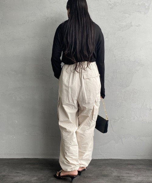JEANS FACTORY Clothes（ジーンズファクトリークローズ）の「[Jeans Factory Clothes/ジーンズファクトリークローズ] クルーネック ロングスリーブシアーカットソー（Tシャツ/カットソー・レディース・ブラック/オフホワイト/サックスブルー/イエロー/オレンジ・F）」の20枚目の写真