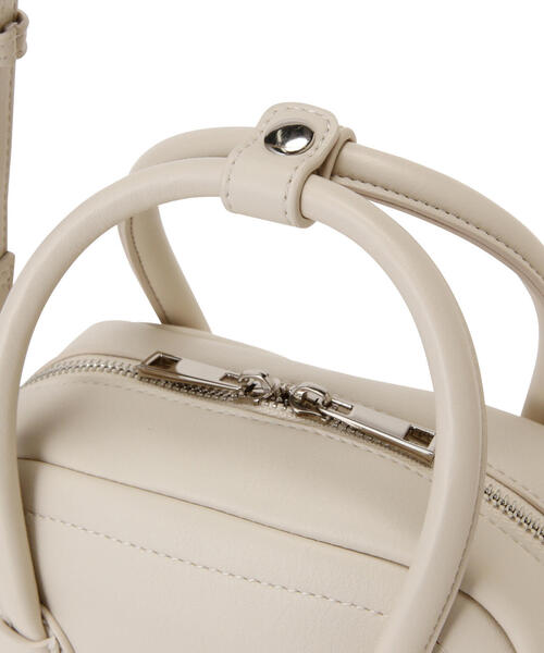 NATURAL BEAUTY BASIC（ナチュラルビューティーベーシック）の「◇ 【Oggi掲載】【美人百花掲載】タイニーシュリンクソフトボストンバック（ボストンバッグ・レディース・ブラック/ガンメタ/オフホワイト・ﾌﾘ-）」の13枚目の写真