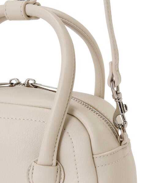 NATURAL BEAUTY BASIC（ナチュラルビューティーベーシック）の「◇ 【Oggi掲載】【美人百花掲載】タイニーシュリンクソフトボストンバック（ボストンバッグ・レディース・ブラック/ガンメタ/オフホワイト・ﾌﾘ-）」の11枚目の写真