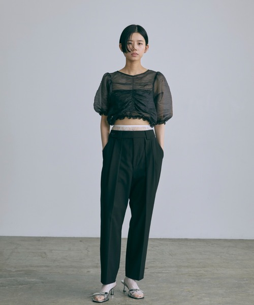 EN NEUME(エンノイム)の「Barrel Leg Pants / バレルレッグパンツ(その他パンツ・レディース・ブラック/ブラウン・0/1)」の15枚目の写真