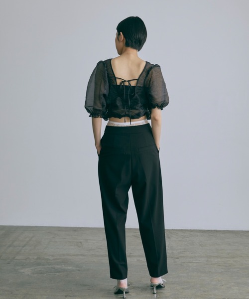 EN NEUME(エンノイム)の「Barrel Leg Pants / バレルレッグパンツ(その他パンツ・レディース・ブラック/ブラウン・0/1)」の17枚目の写真