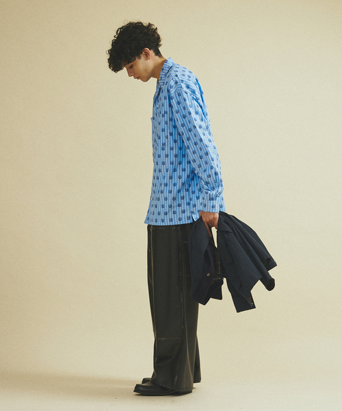 417 EDIFICE（フォーワンセブンエディフィス）の「フェイクレザー ダブルニーパンツ（スラックス・メンズ・ブラック・MEDIUM/LARGE）」の4枚目の写真