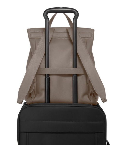 TUMI（トゥミ）の「GEORGICA 「キンベル」バックパック（A4/PC14インチまで対応）（バックパック/リュック・レディース・ブラック/グレー系その他・FREE）」の7枚目の写真