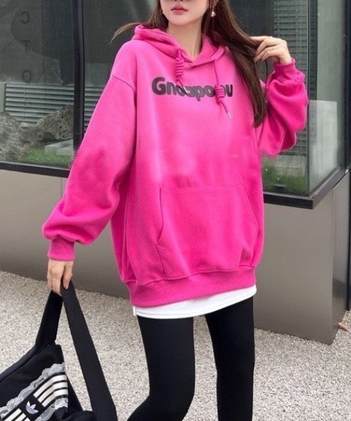 CREARE -LINO-（クレアーレリノ）の「＜選べるアソート＞グラデーションロゴ入りパーカー（パーカー・レディース・ブラック/ブラック系その他/ブルー/ピンク/レッド・FREE）」の4枚目の写真