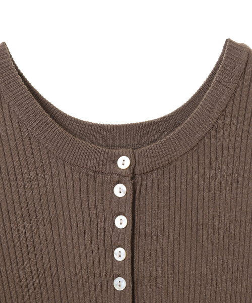 MELROSE claire(メルローズ クレール)の「【微光沢のレーヨンポリエステルワイドリブの2WAYヘンリーネック&ラウンドネックプルオーバー】(ニット/セーター・レディース・ブラウン/グレイッシュベージュ/ブラック/オフホワイト・FREE)」の12枚目の写真