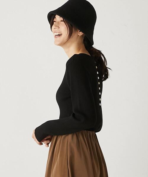MELROSE claire(メルローズ クレール)の「【微光沢のレーヨンポリエステルワイドリブの2WAYヘンリーネック&ラウンドネックプルオーバー】(ニット/セーター・レディース・ブラウン/グレイッシュベージュ/ブラック/オフホワイト・FREE)」の17枚目の写真