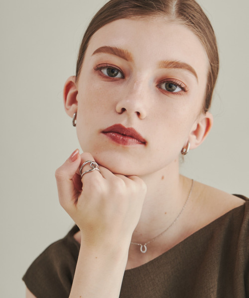 ciite' surgical stainless（シーテサージカルステンレス）の「【 金属アレルギー対応 】 ビッグクロスリング サージカルステンレス（リング・レディース・ゴールド/シルバー/ピンクゴールド・13号/15号/4号/11号/7号/9号）」の5枚目の写真