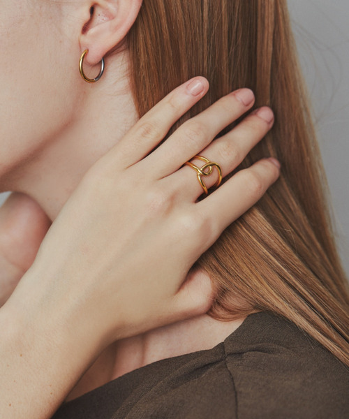 ciite' surgical stainless（シーテサージカルステンレス）の「【 金属アレルギー対応 】 ビッグクロスリング サージカルステンレス（リング・レディース・ゴールド/シルバー/ピンクゴールド・13号/15号/4号/11号/7号/9号）」の7枚目の写真