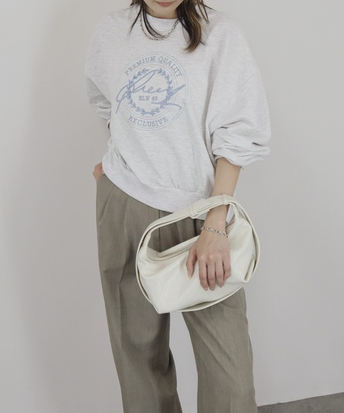 Reurie'(レウリィ)の「【ZOZO限定】ラウンド刺繍ロゴスウェット 英字プリント カレッジスウェット シンプル カジュアル ベーシック ホワイト 白 ライトグレー(スウェット・レディース・ライトグレー・FREE)」の16枚目の写真