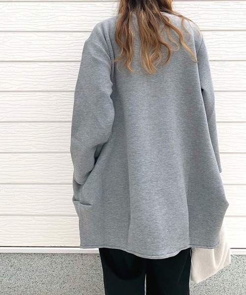 Q（キュー）の「ダンボールコクーンアウター（スウェット・レディース・ライトグレー/ブラック・MEDIUM）」の12枚目の写真