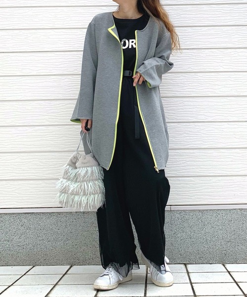 Q（キュー）の「ダンボールコクーンアウター（スウェット・レディース・ライトグレー/ブラック・MEDIUM）」の13枚目の写真