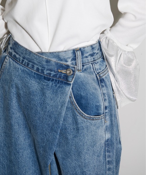 THE YOn（ザヨン）の「デニムパンツ（デニムパンツ・レディース・ライトブルー・M）」の5枚目の写真