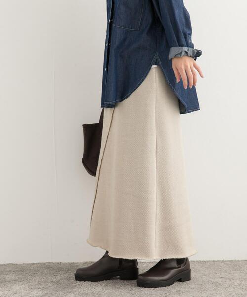 URBAN RESEARCH DOORS（アーバンリサーチドアーズ）の「ローゲージインレイイージースカート（スカート・レディース・ライトグレー/ライトベージュ・MEDIUM）」の2枚目の写真