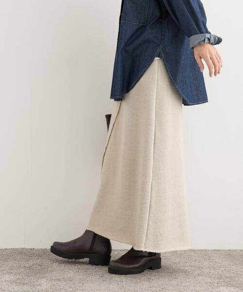 URBAN RESEARCH DOORS（アーバンリサーチドアーズ）の「ローゲージインレイイージースカート（スカート・レディース・ライトグレー/ライトベージュ・MEDIUM）」の3枚目の写真