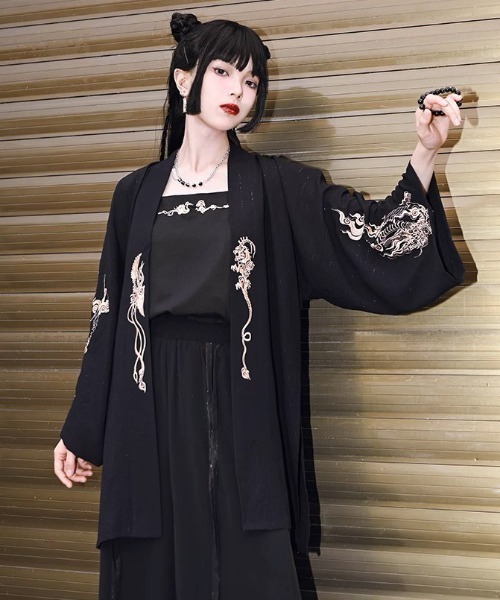 A‘gem 9（エージェムナイン）の「A'GEM/9 × .kom 『古怪舎/グガイシャ』 ロングカーディガン（カーディガン/ボレロ・レディース・ブラック・L/M）」の4枚目の写真