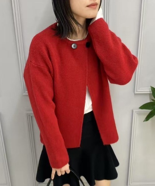 mebole(メボレ)の「2つボタン ラウンドネックニットカーディガン(カーディガン/ボレロ・レディース・ブラック/グレー/レッド/ホワイト・FREE)」の1枚目の写真