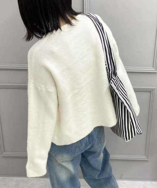 mebole(メボレ)の「2つボタン ラウンドネックニットカーディガン(カーディガン/ボレロ・レディース・ブラック/グレー/レッド/ホワイト・FREE)」の12枚目の写真
