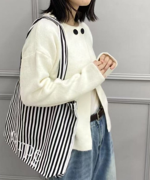 mebole(メボレ)の「2つボタン ラウンドネックニットカーディガン(カーディガン/ボレロ・レディース・ブラック/グレー/レッド/ホワイト・FREE)」の11枚目の写真