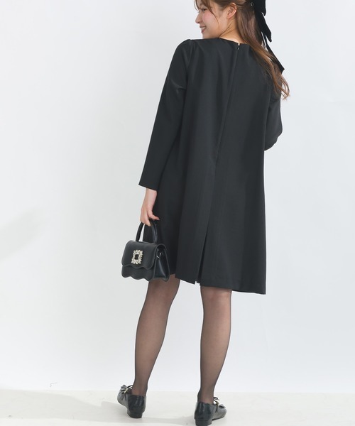 PICCIN PERLA(ピッチンペルラ)の「バックプリーツワンピース(ワンピース・レディース・ブラック/ネイビー・M)」の10枚目の写真