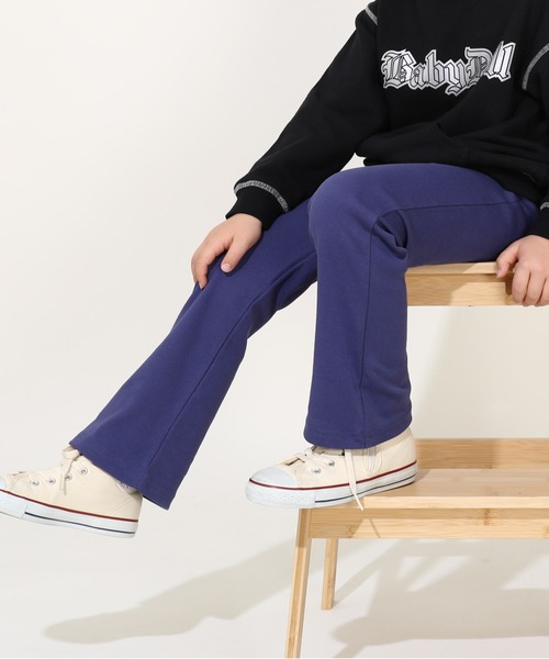 BABYDOLL(ベビードール)の「ウルトラストレッチフレアパンツ 0251K(その他パンツ・キッズ・ブラック/チェリーピンク/ネイビー/パープル/ベージュ/グリーン/ピンク・80cm/90cm/100cm/110cm/120cm/130cm/140cm/150cm)」の5枚目の写真