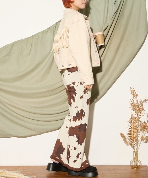 HELLO.SANFRANCISCO(ハローサンフランシスコ)の「【HELLO.SANFRANCISCO】COW柄ニットフレアパンツ(その他パンツ・レディース・アイボリー・ONE SIZE)」の14枚目の写真