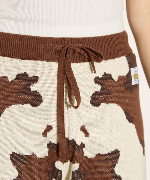 HELLO.SANFRANCISCO(ハローサンフランシスコ)の「【HELLO.SANFRANCISCO】COW柄ニットフレアパンツ(その他パンツ・レディース・アイボリー・ONE SIZE)」の5枚目の写真