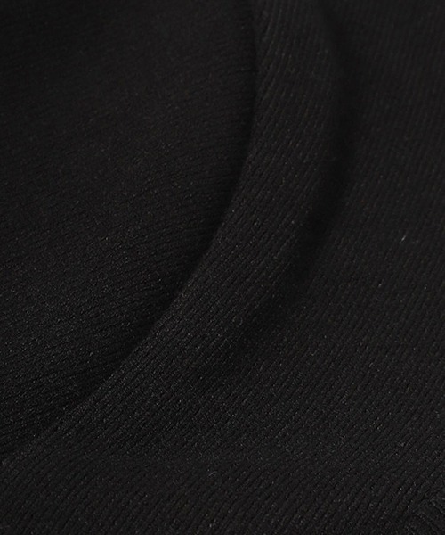 rokh（ロク）の「Rokh / ロク：CHAIN HALTER NECK KNIT TOP WITH SLEEVE：R24SF302[ANN]（Tシャツ/カットソー・レディース・ブラック・S）」の5枚目の写真