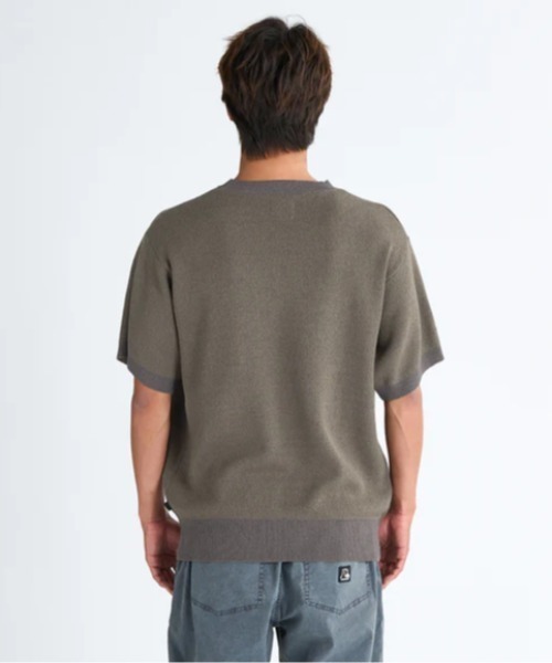 Quiksilver(クイックシルバー)の「DISCONNECT MALL ST /クイックシルバーロゴワンポイント半袖Tシャツ(Tシャツ/カットソー・メンズ・ブラック/ホワイト/ブラウン・X-LARGE/MEDIUM/LARGE/SMALL)」の6枚目の写真