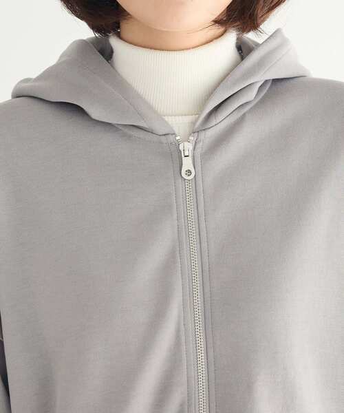 CRAFT STANDARD BOUTIQUE(クラフトスタンダードブティック)の「【ユニセックス】ダブルフェイスカットオフZIPパーカー(カーディガン/ボレロ・レディース・ベージュ/グレー/ブラック・L/M/S)」の17枚目の写真