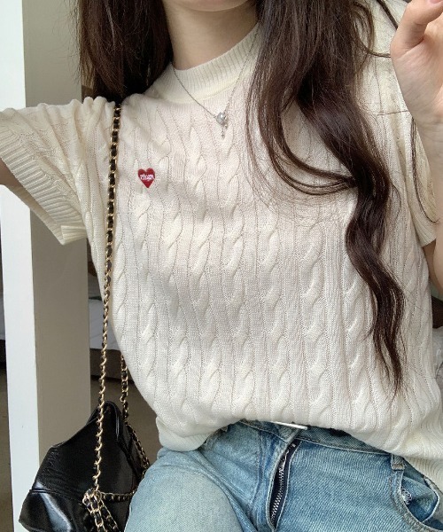 LAC-VERT（ラック・ヴェール）の「ケーブル編みハート刺繍半袖ニット（ニット/セーター・レディース・ピンク/グレー/オフホワイト/ブルー/ネイビー・FREE）」の11枚目の写真