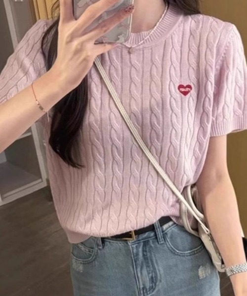 LAC-VERT（ラック・ヴェール）の「ケーブル編みハート刺繍半袖ニット（ニット/セーター・レディース・ピンク/グレー/オフホワイト/ブルー/ネイビー・FREE）」の15枚目の写真