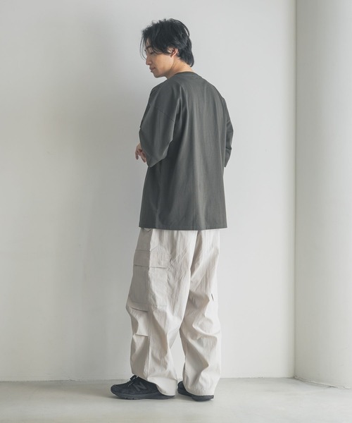 LOWRYS FARM(ローリーズファーム)の「USEDライクプリントTシャツ 324955(Tシャツ/カットソー・メンズ・ブラック系その他/グレー/ブラック/チャコールグレー・MEDIUM/LARGE)」の6枚目の写真