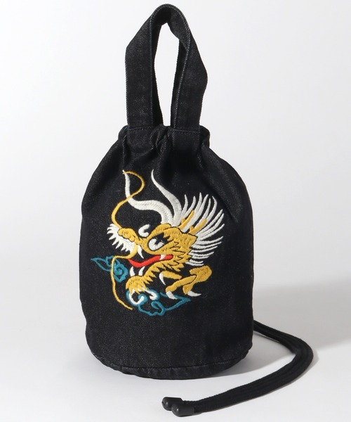 HOUSTON(ヒューストン)の「【HOUSTON/ヒューストン】EMB DENIM EFFECT BAG (DRAGON) (TIGER) /刺繍デニムエフェクトバッグ(龍) (虎)(ショルダーバッグ・メンズ・ブラック系3/ブラック系1/ブルー系2/ブラック系2/ブルー系1/ブルー系/ブラック系/ブルー系3・FREE)」の2枚目の写真