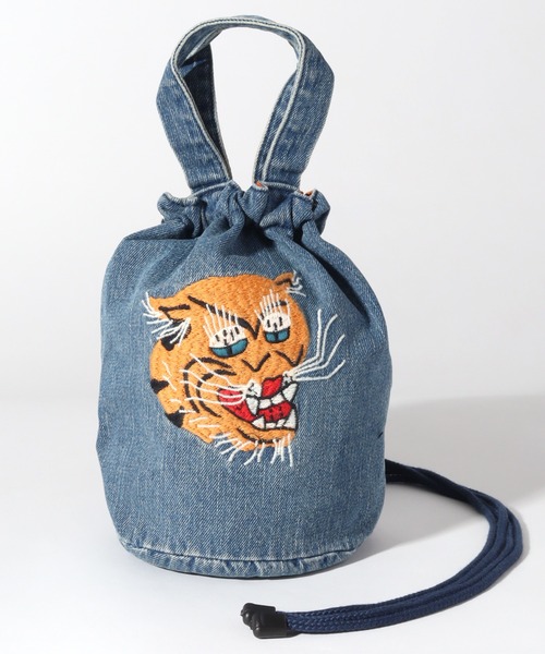 HOUSTON(ヒューストン)の「【HOUSTON/ヒューストン】EMB DENIM EFFECT BAG (DRAGON) (TIGER) /刺繍デニムエフェクトバッグ(龍) (虎)(ショルダーバッグ・メンズ・ブラック系3/ブラック系1/ブルー系2/ブラック系2/ブルー系1/ブルー系/ブラック系/ブルー系3・FREE)」の7枚目の写真