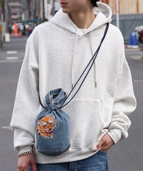 HOUSTON(ヒューストン)の「【HOUSTON/ヒューストン】EMB DENIM EFFECT BAG (DRAGON) (TIGER) /刺繍デニムエフェクトバッグ(龍) (虎)(ショルダーバッグ・メンズ・ブラック系3/ブラック系1/ブルー系2/ブラック系2/ブルー系1/ブルー系/ブラック系/ブルー系3・FREE)」の11枚目の写真