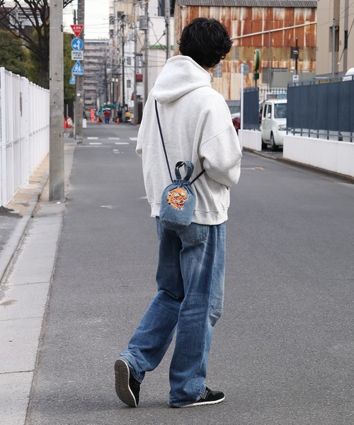 HOUSTON(ヒューストン)の「【HOUSTON/ヒューストン】EMB DENIM EFFECT BAG (DRAGON) (TIGER) /刺繍デニムエフェクトバッグ(龍) (虎)(ショルダーバッグ・メンズ・ブラック系3/ブラック系1/ブルー系2/ブラック系2/ブルー系1/ブルー系/ブラック系/ブルー系3・FREE)」の15枚目の写真