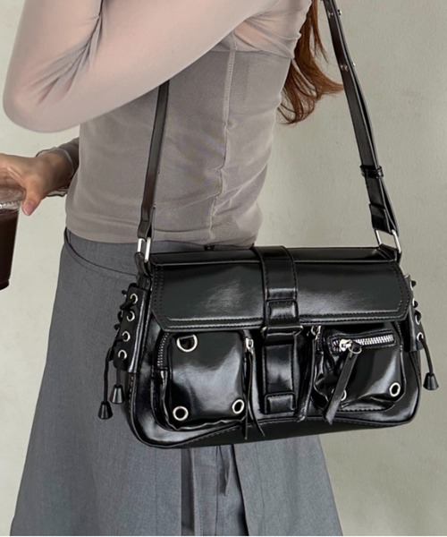 【関税込】FURLA Mianova ホーボーバッグM ホーボーバッグ(M) - ウィメンズ | Ferragamo