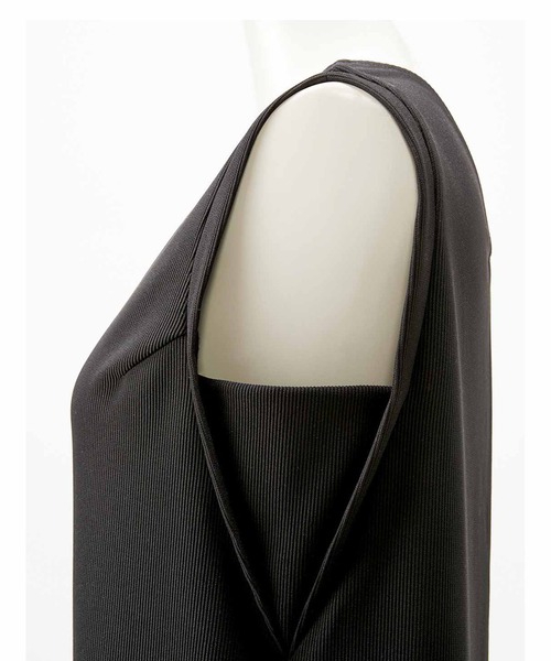 IEDIT（イディット）の「ＩＥＤＩＴ　品よく着られるきれいめカットソーノースリーブワンピース〈ブラック〉（ワンピース・レディース・ブラック・M/L/LL/3L/S/4L/MP）」の6枚目の写真