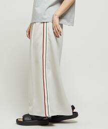 CONVERSE TOKYO（コンバーストウキョウ）の「SIDE LINE TRACK SKIRT（スカート）」