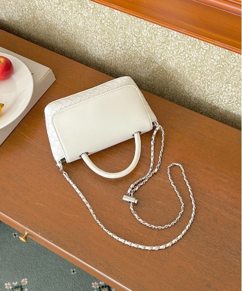 FINEnough(ファインナフ)の「チェーンショルダー2WAYショルダーバッグ(ショルダーバッグ・レディース・キャメル/ブルー/ピンク/ホワイト/ブラック・FREE)」の15枚目の写真