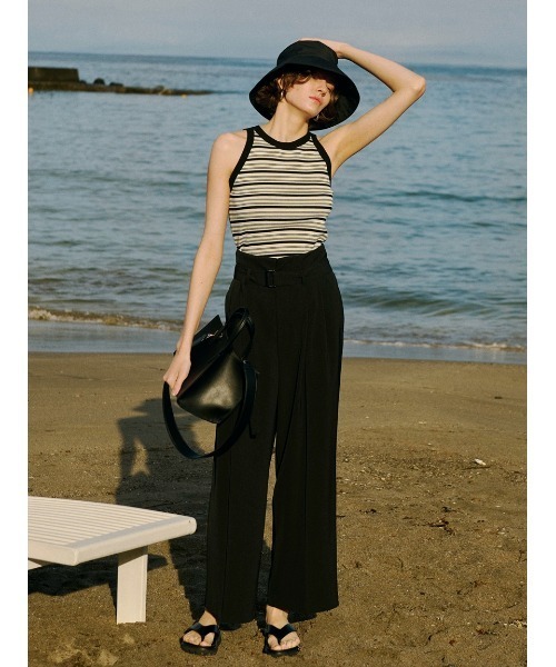 Mila Owen(ミラオーウェン)の「【UV加工】ドライタッチペーパーバッグパンツ(その他パンツ・レディース・アイボリー/ブラック/ライラック・0/1)」の3枚目の写真