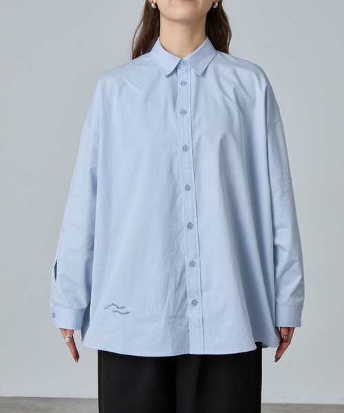 COLONY 2139（コロニートゥーワンスリーナイン）の「ワンポイント刺繍レギュラーカラーシャツ（シャツ/ブラウス・レディース・オフホワイト/サックスブルー・FREE）」の22枚目の写真